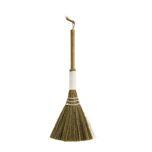 La balayette en paille